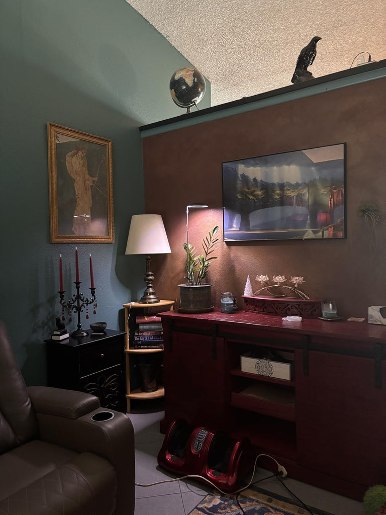 🌱 Small Space, Big Garden: Using Grow Lights in Apartments